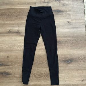 Alo Yoga Leggings
